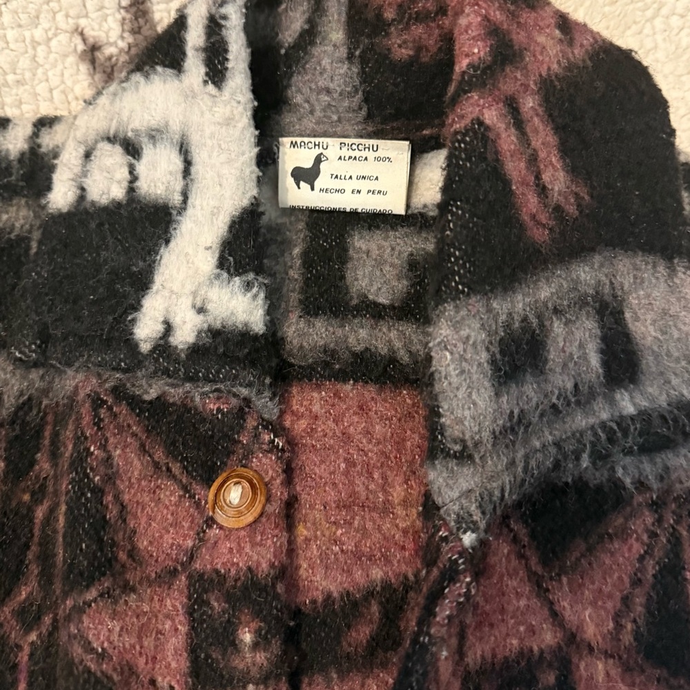 Patterned Button-Up Cardigan - Picture 2 of 2